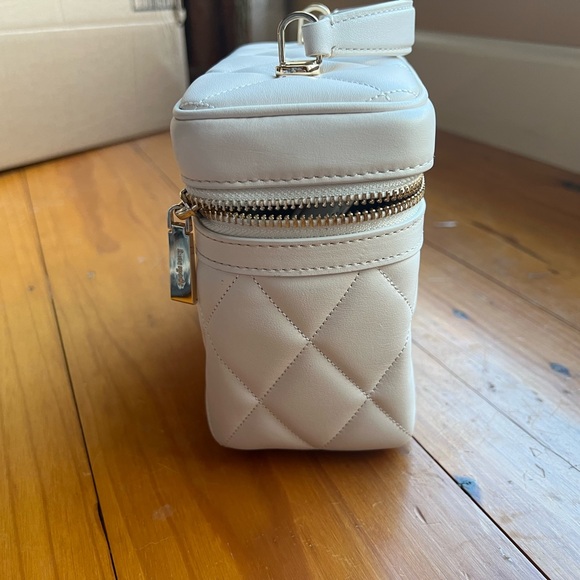 COPY - NWT Kate Spade Carey Trunk Crossbody - Parchment | Off White Color - Picture 5 of 9